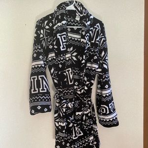 VS PINK PLUSH BATHROBE